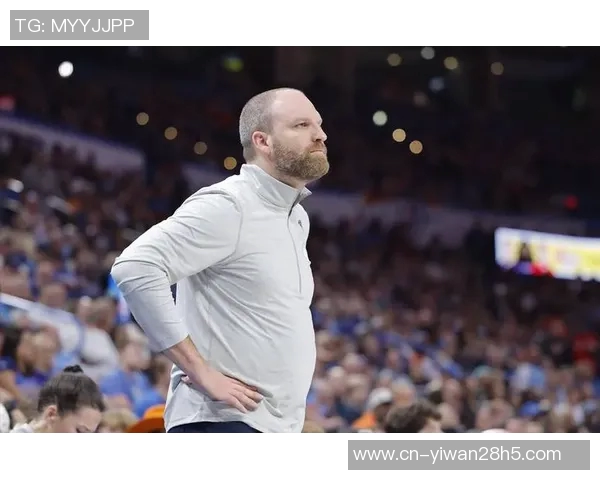 灰熊与奇才激战正酣NBA赛场精彩瞬间回顾与分析